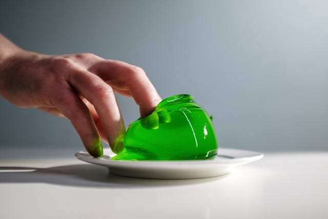Why does gelatin set?